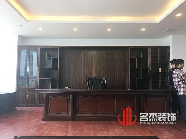 经理室好色TV下载完工照.jpg