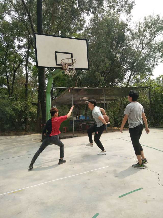广州好色TV下载设计公司大夫山活动.jpg