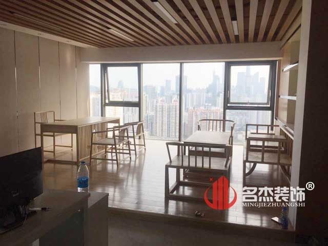办公室好色TV下载.jpg