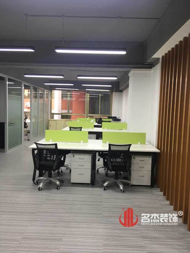 办公室好色TV下载实景图.jpg