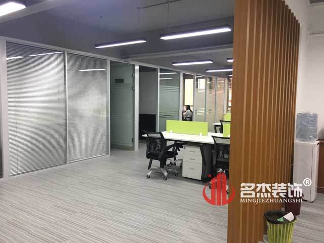 办公室好色TV下载完工实景图.jpg