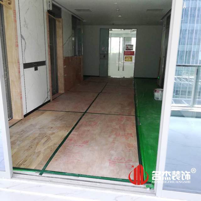 办公室好色TV下载开工照.jpg