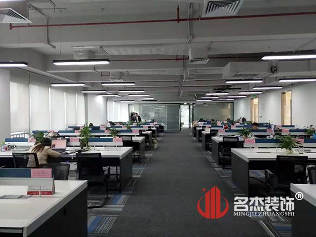办公区好色TV下载完工照.jpg