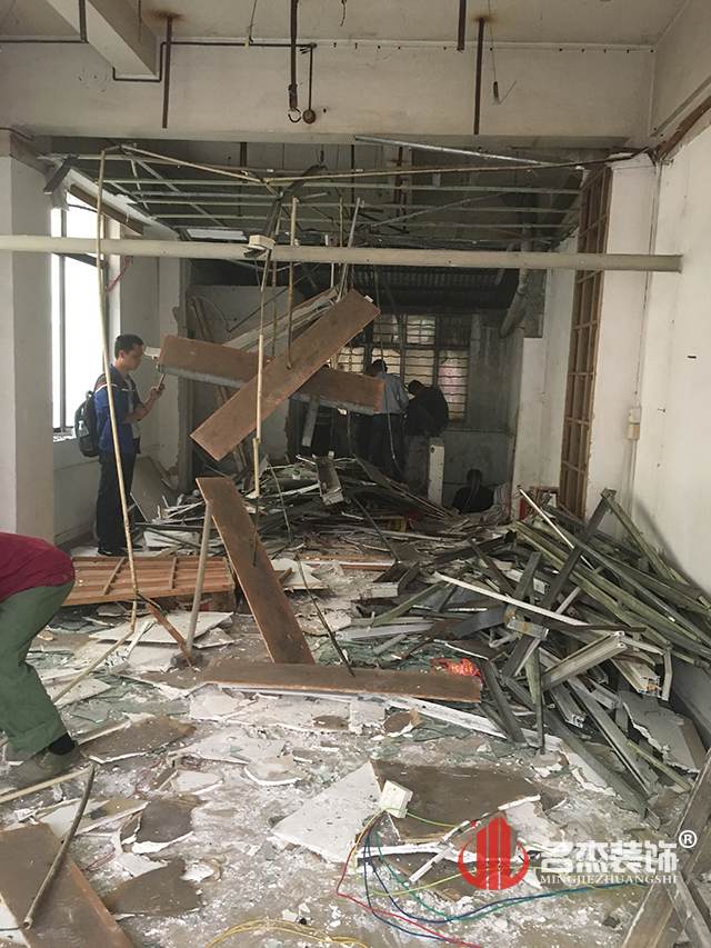 办公室好色TV下载设计施工现场.jpg