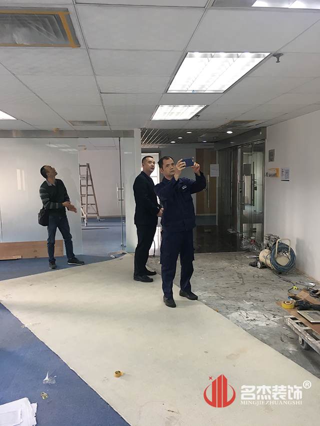 办公室好色TV下载设计.jpg