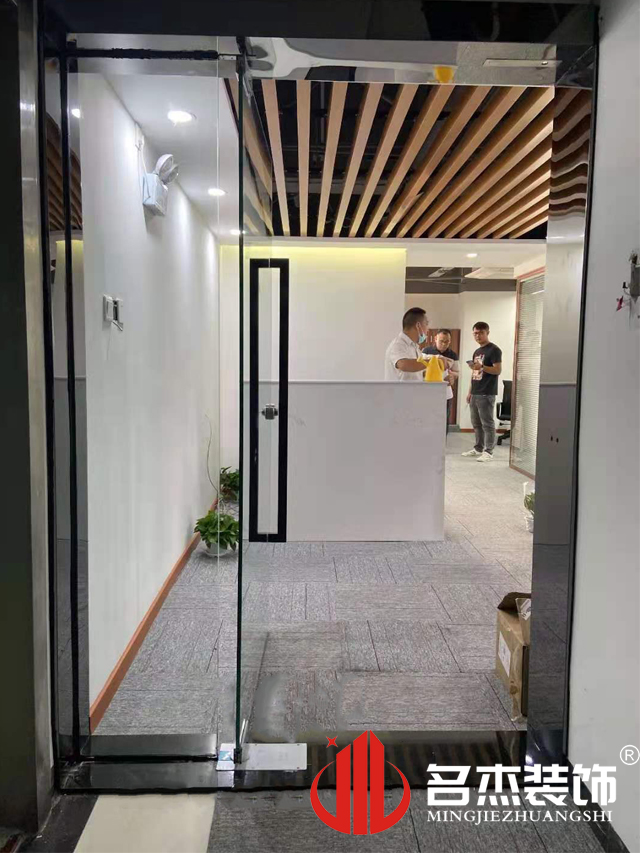 办公室好色TV下载设计
