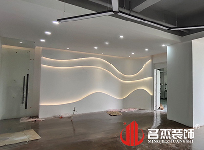 巡工地日记，米乐皮具办公室好色TV下载项目紧张进行中