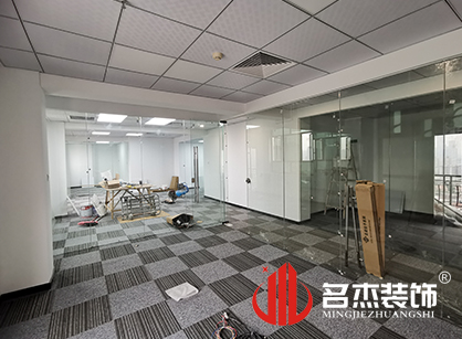 锐星科技办公室好色TV下载项目紧张进行中
